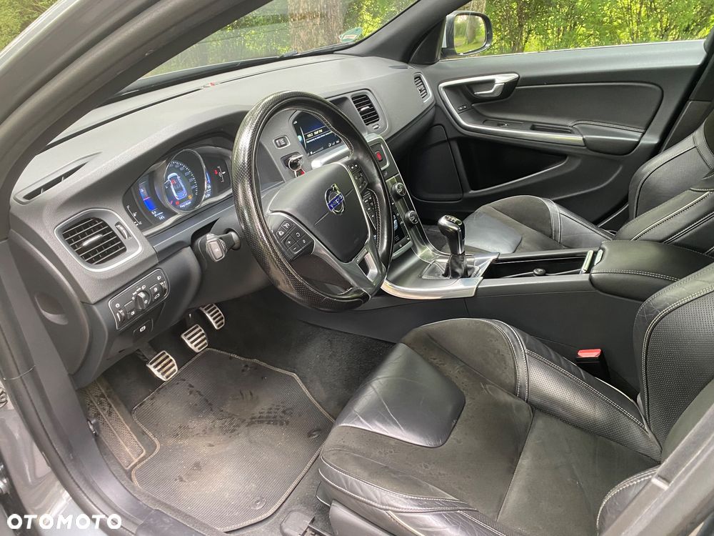 Volvo S60 D2 Drive-E R-Design Momentum - 12