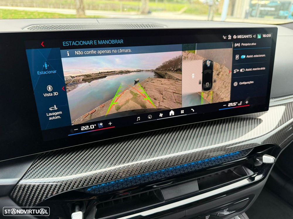 BMW M3 Competition xDrive - 39