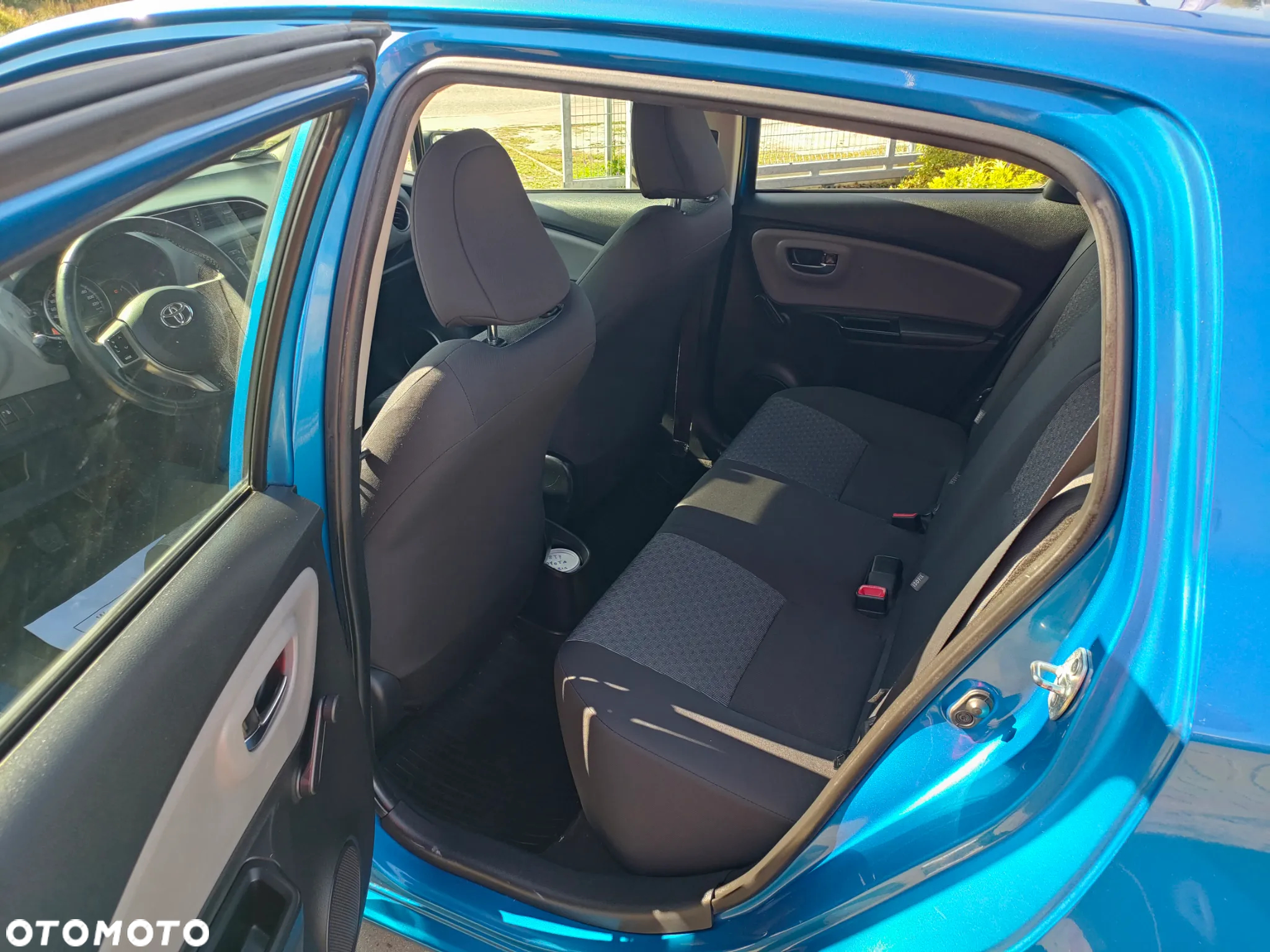 Toyota Yaris 1.0 Active - 17
