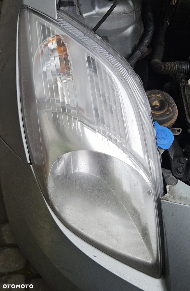 Toyota Yaris II 2 06-11 lampa przód przednia  prawa lewa EU - 3
