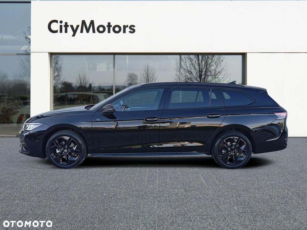Volkswagen Passat - 4