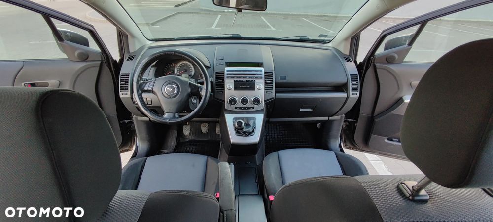 Mazda 5 - 11