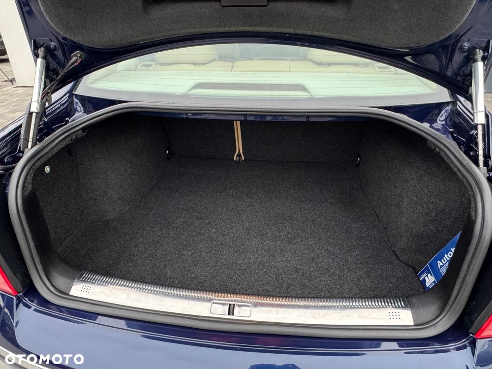 Volkswagen Passat 2.0 Exclusive - 36