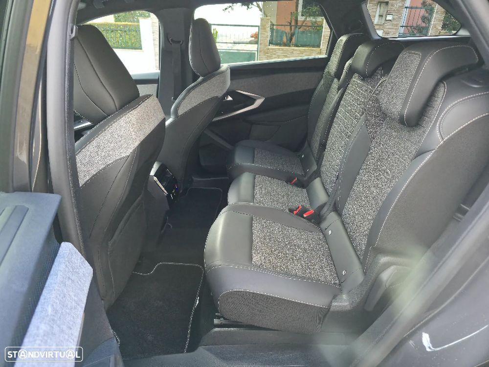 Peugeot 5008 Hybrid 145 e-DSC6 Allure - 19