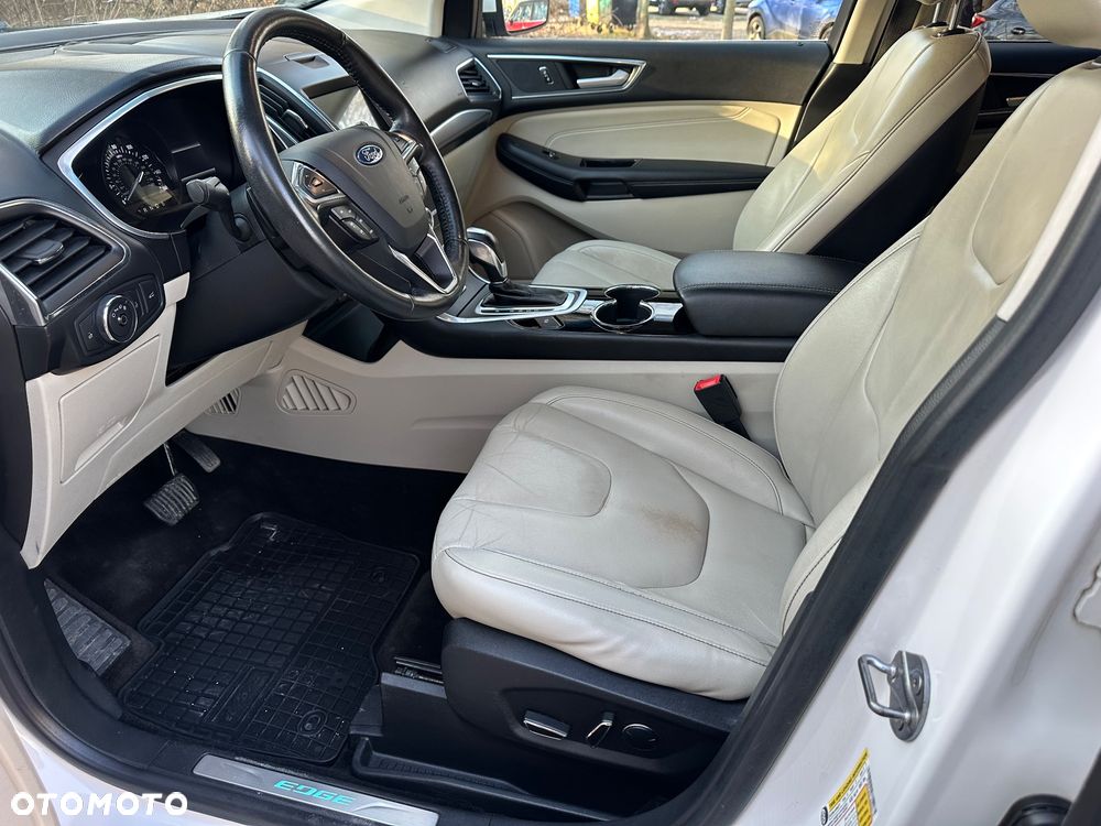 Ford Edge - 8