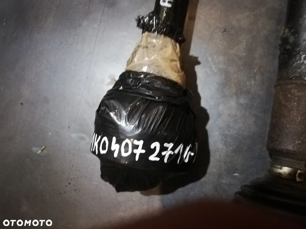 PÓŁOŚ PRAWY PRZÓD 1K0407272GM 1K0407271GM A3 8P 1.9 TDI - 4