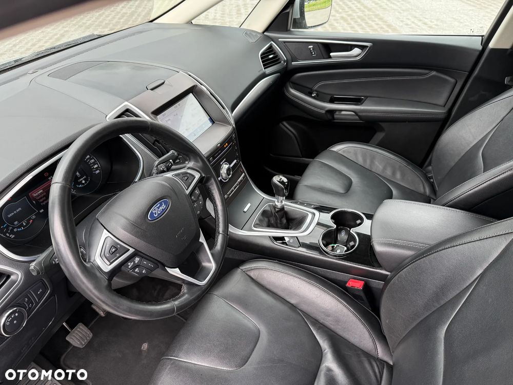 Ford S-Max - 23