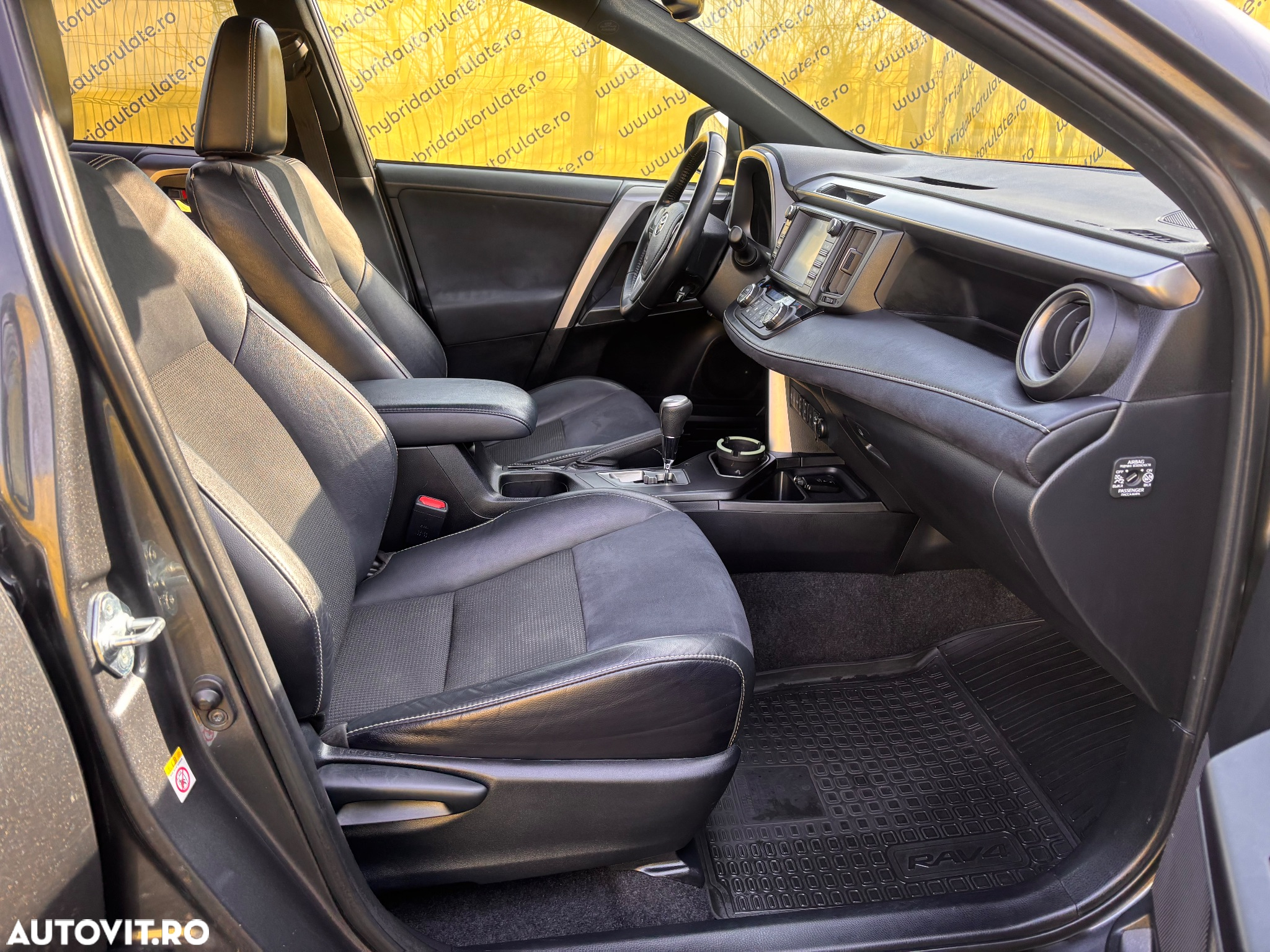 Toyota RAV4 2.5 VVT-i HSD 4x4 Executive - 32