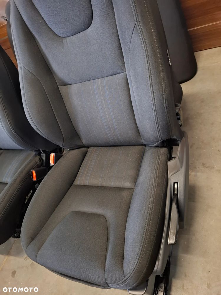 Fotele kanapa komplet Volvo S60 2011 rok podgrzewane z poduszkami - 2