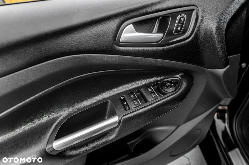 Ford Kuga - 23