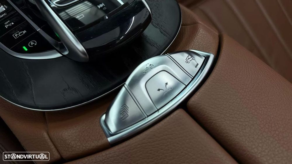 Mercedes-Benz E 220 d AMG Line - 29