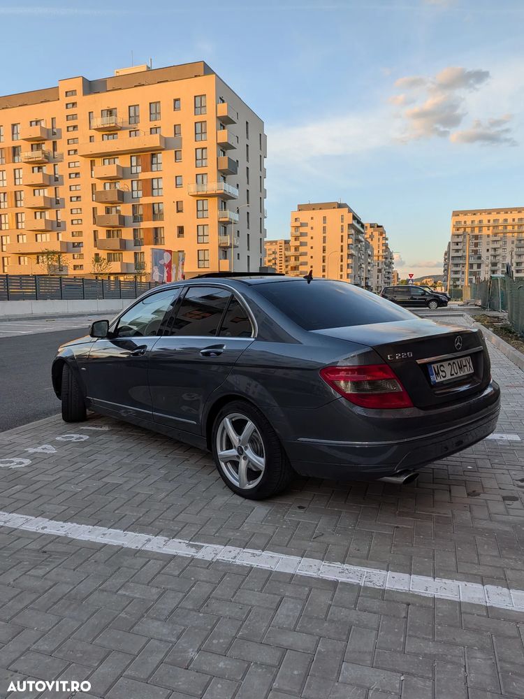Mercedes-Benz C - 6