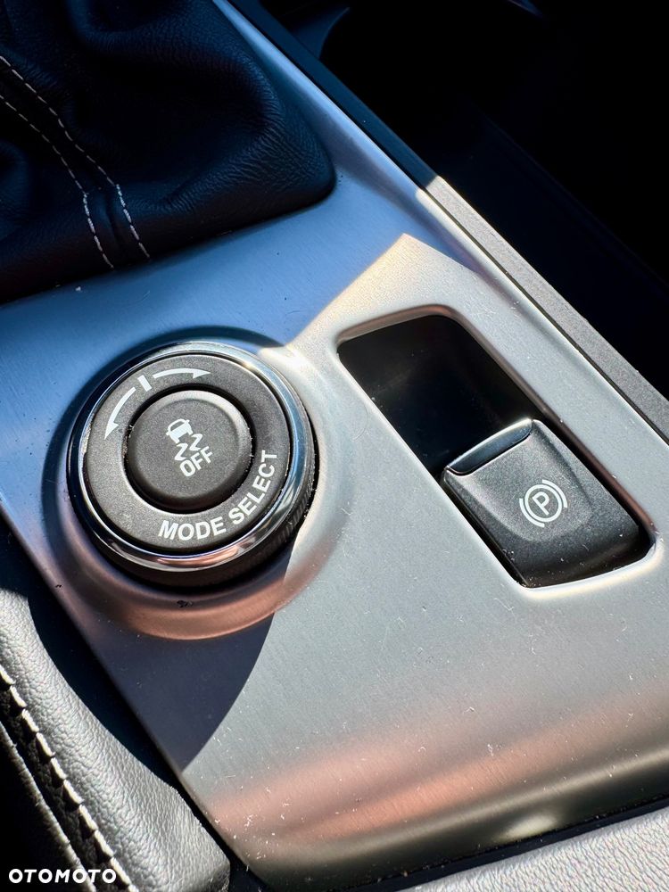 Chevrolet Corvette - 21