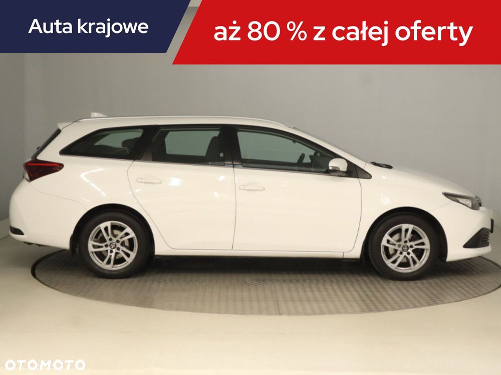 Toyota Auris - 8