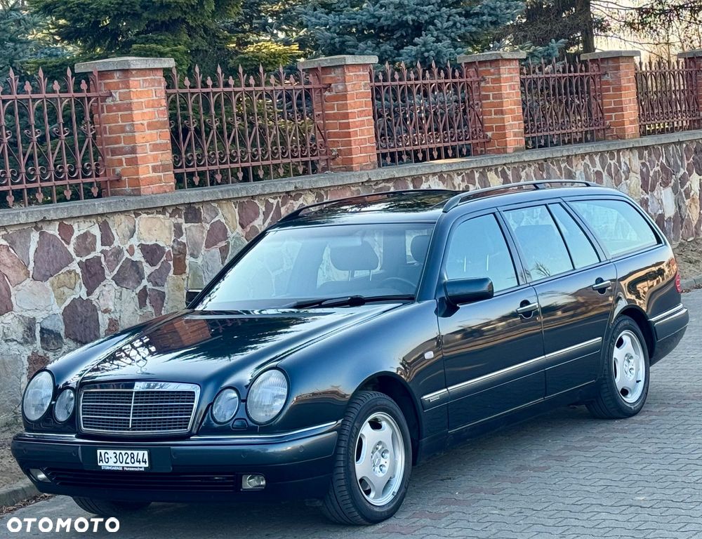 Mercedes-Benz Klasa E 320 T 4-Matic Elegance - 5