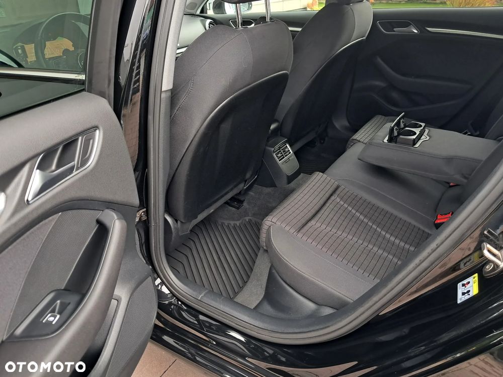 Audi A3 Sportback 2.0 TDI Sport S tronic - 11
