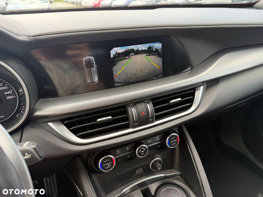 Alfa Romeo Stelvio 2.0 Turbo Veloce Q4 - 28