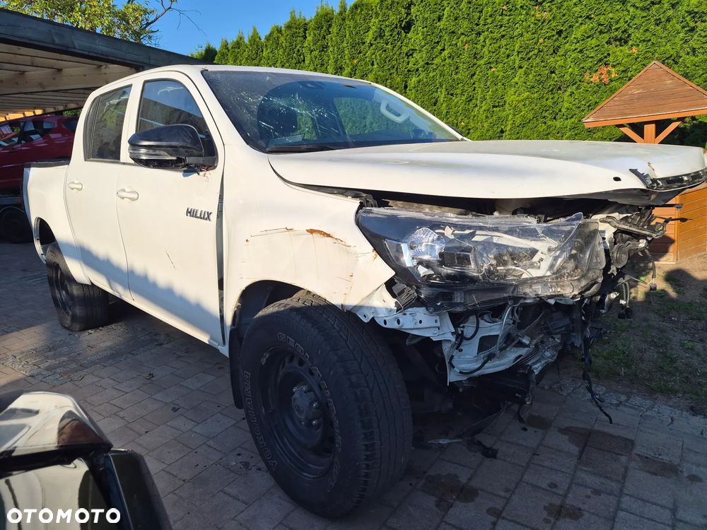 Toyota Hilux 2.8 D-4D Double Cab SR5 4x4 - 9