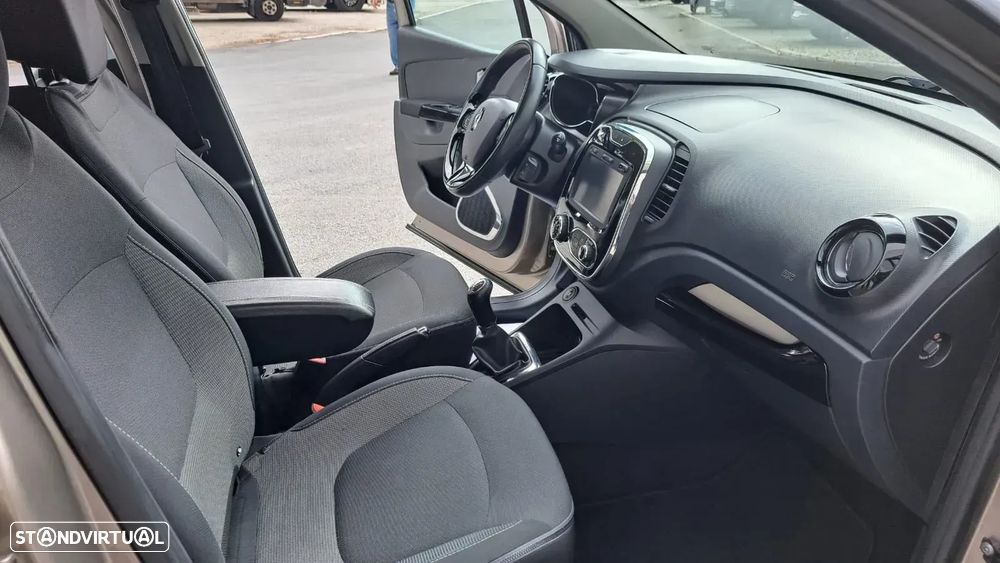 Renault Captur 1.5 dCi Exclusive - 29