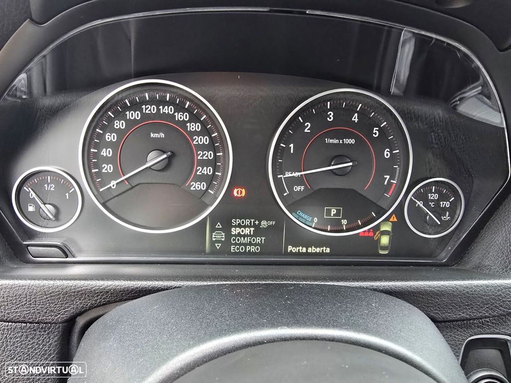 BMW 330 e iPerformance Pack M Shadow - 40