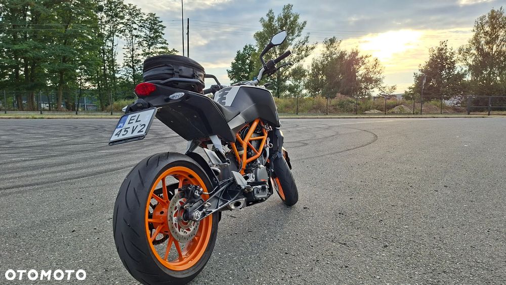 KTM Duke 390 - 4
