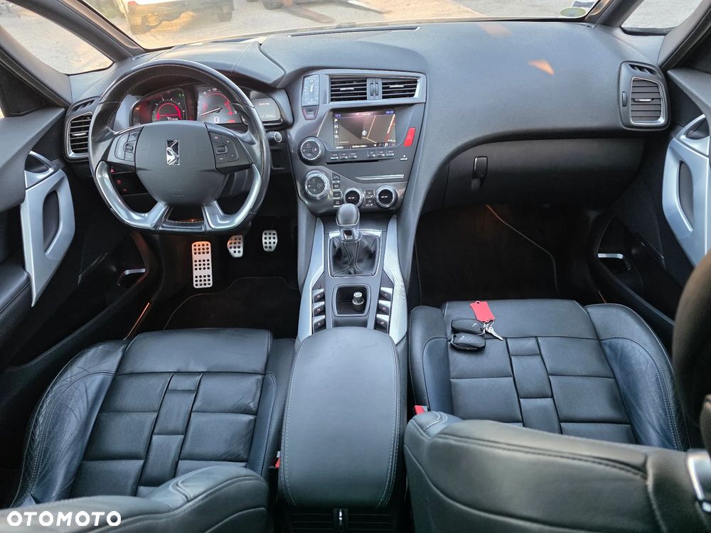 DS Automobiles DS 5 - 7