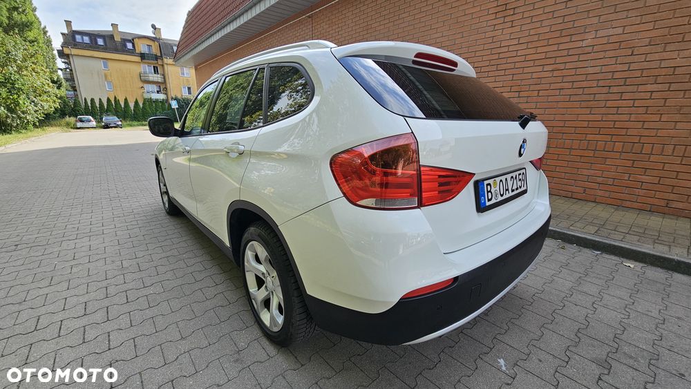BMW X1 sDrive18d Sport Line - 9