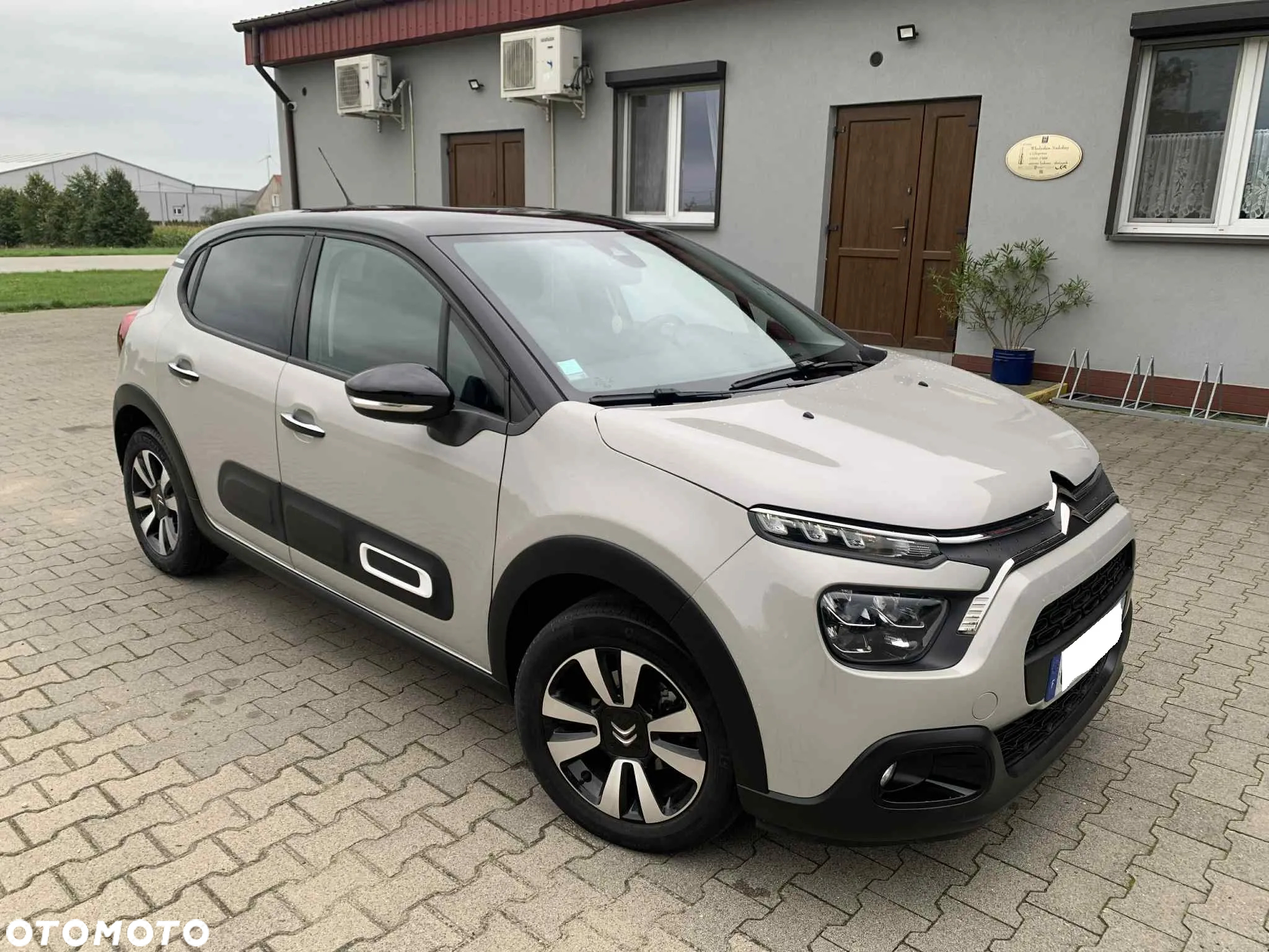 Citroën C3 Pure Tech 82 SHINE - 32