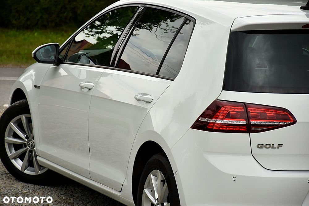 Volkswagen Golf 2.0 TDI BlueMotion Technology Lounge - 10