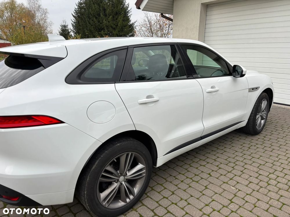 Jaguar F-Pace 2.0 i4D AWD R-Sport - 9