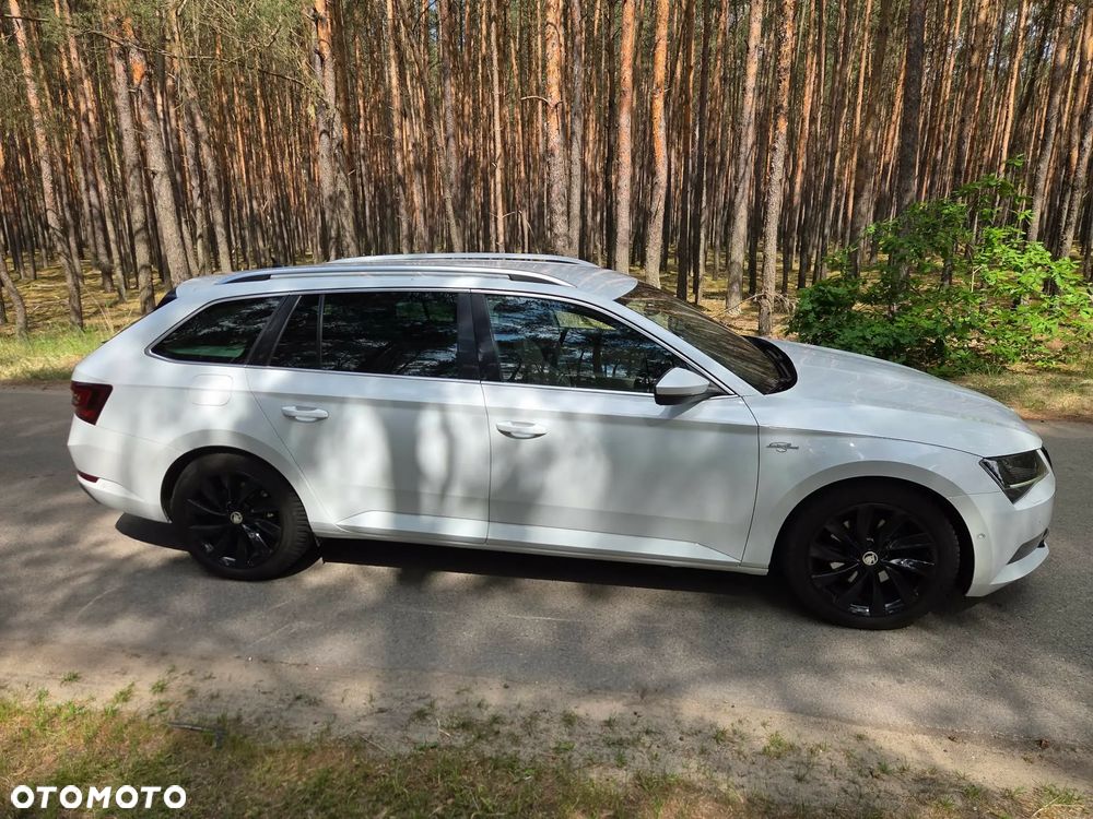 Skoda Superb 2.0 TDI 4x4 L&K DSG - 3