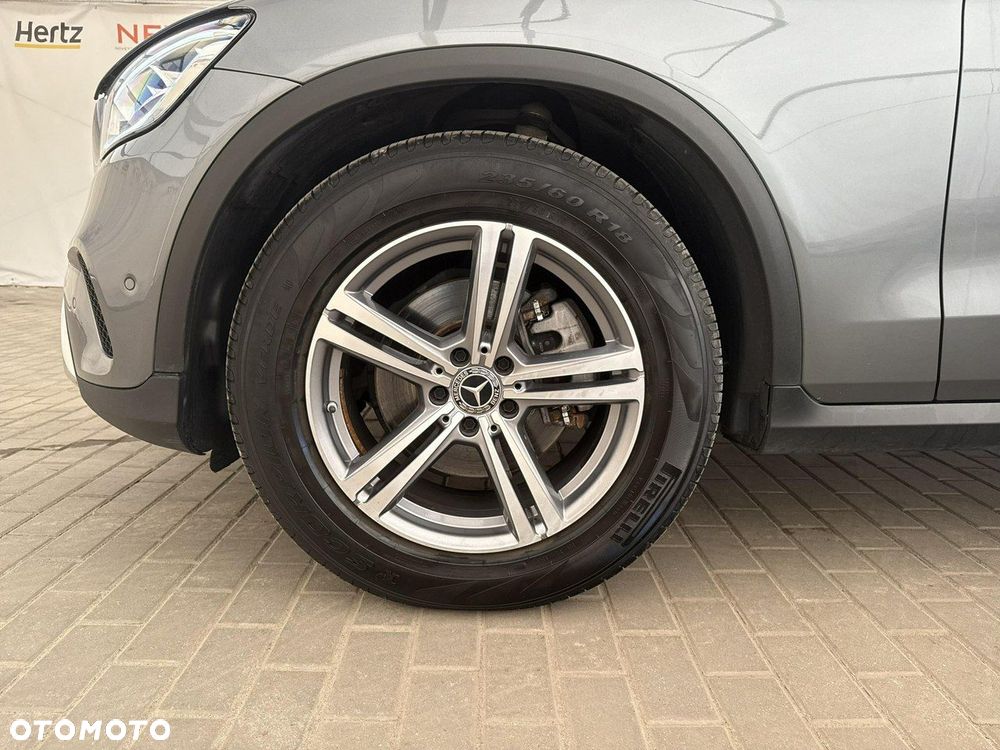 Mercedes-Benz GLC - 21