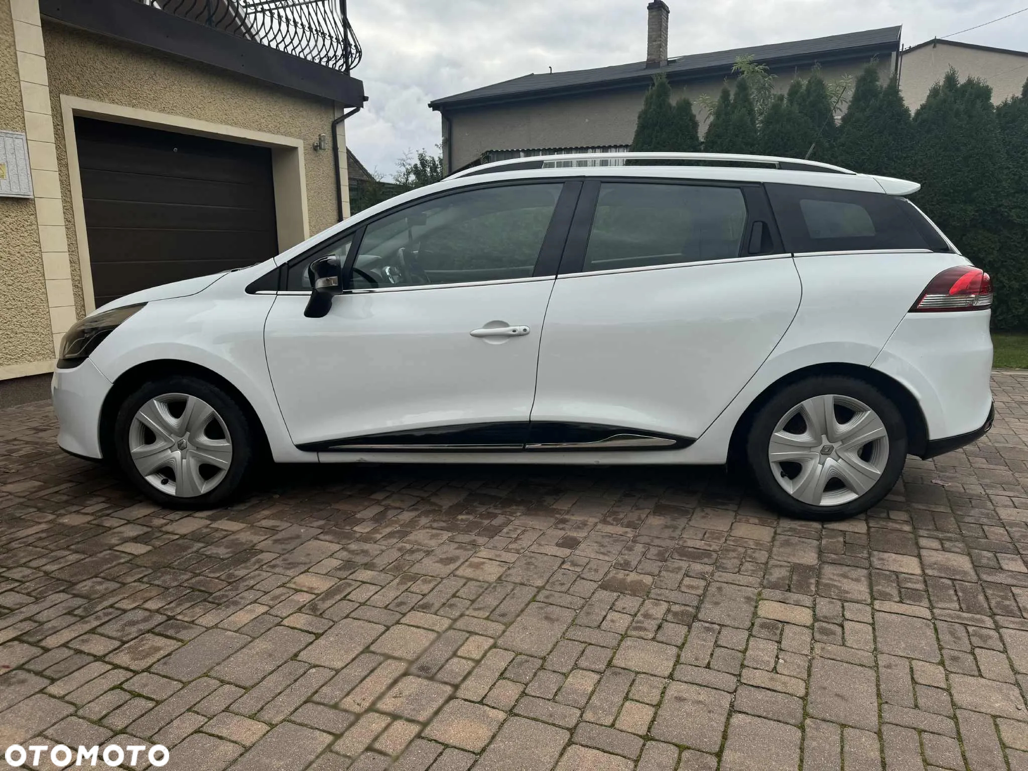 Renault Clio Grandtour 1.2 16V 75 Experience - 4