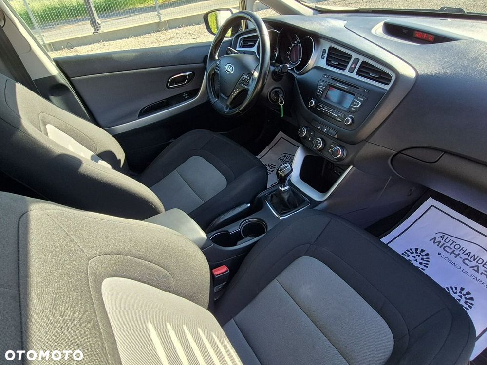 Kia Ceed - 34