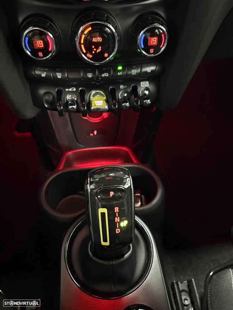 MINI 3 Portas Cooper SE S - 13