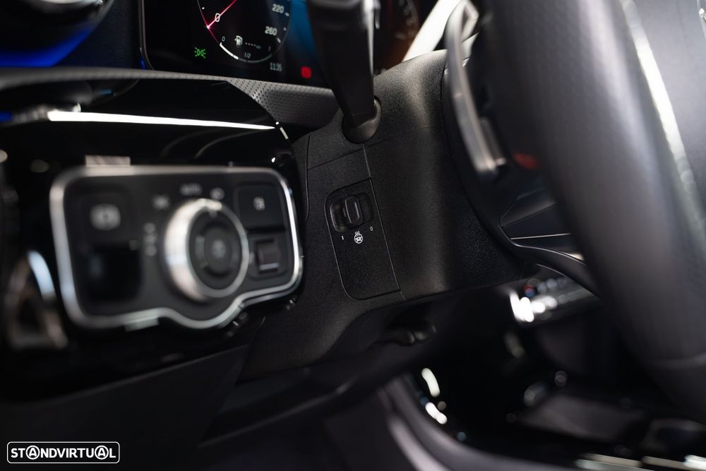 Mercedes-Benz CLA 250 e Shooting Brake AMG Line - 21