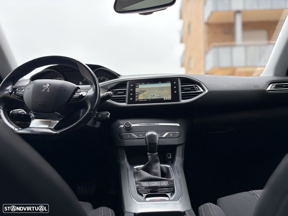 Peugeot 308 SW BlueHDi 120 EAT6 Stop & Start Allure - 10