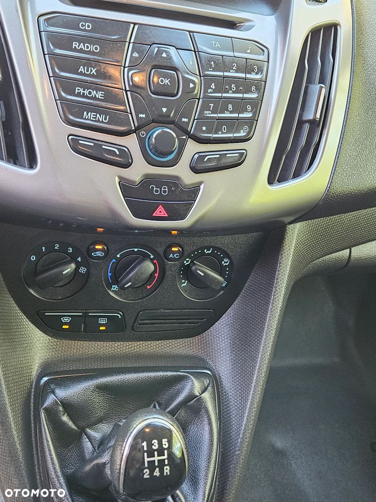 Ford Transit Connect - 26