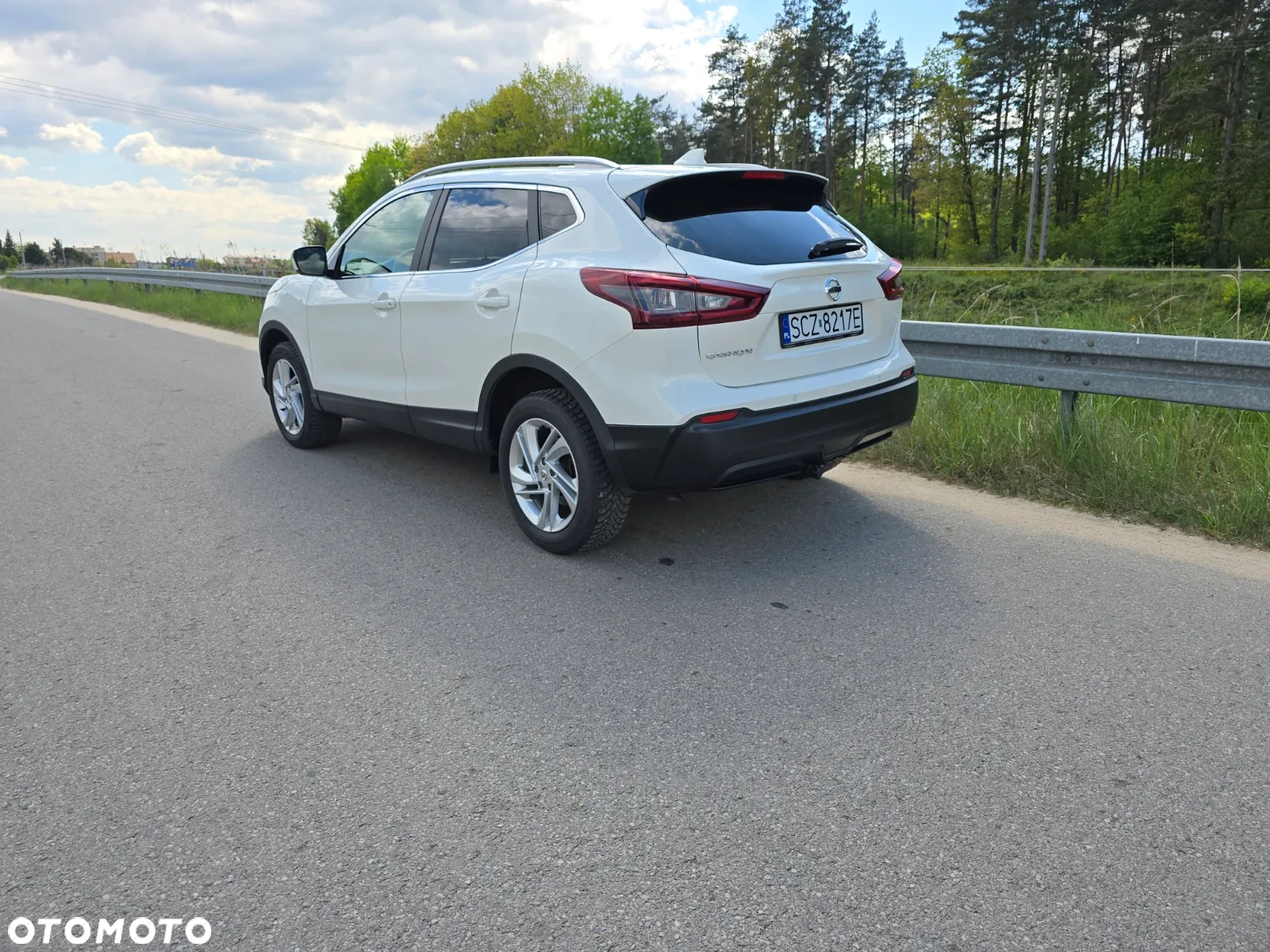 Nissan Qashqai 1.3 DIG-T Tekna - 22