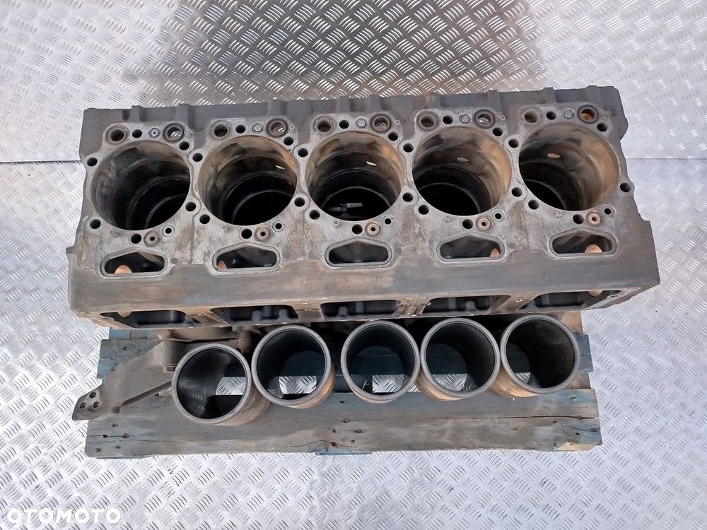 BLOK SILNIKA SCANIA XPI 9L DC09 - 3