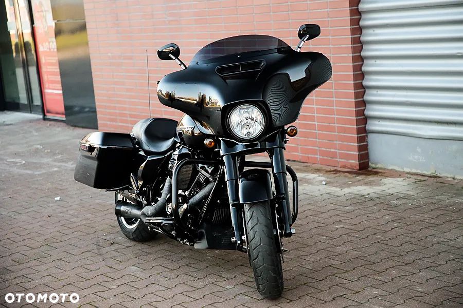 Harley-Davidson Touring Street Glide - 3