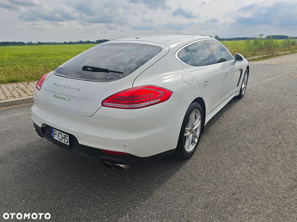 Porsche Panamera - 17