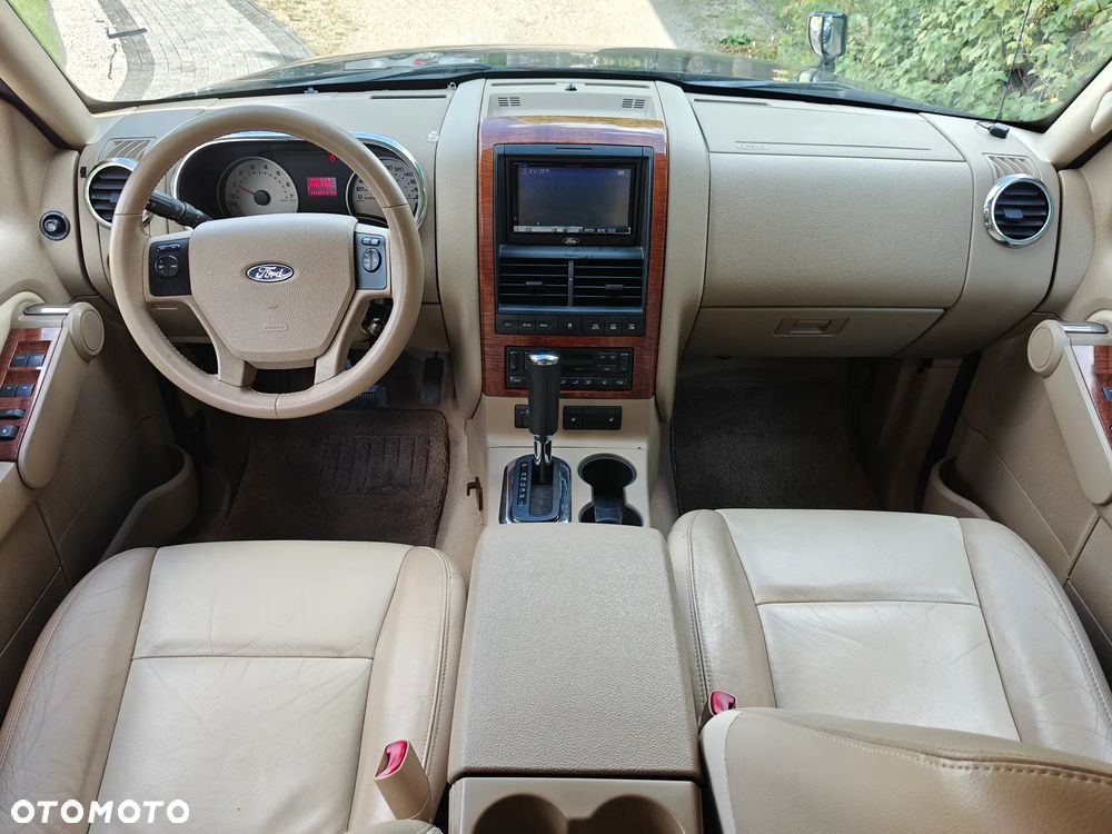 Ford Explorer 4.6 - 7