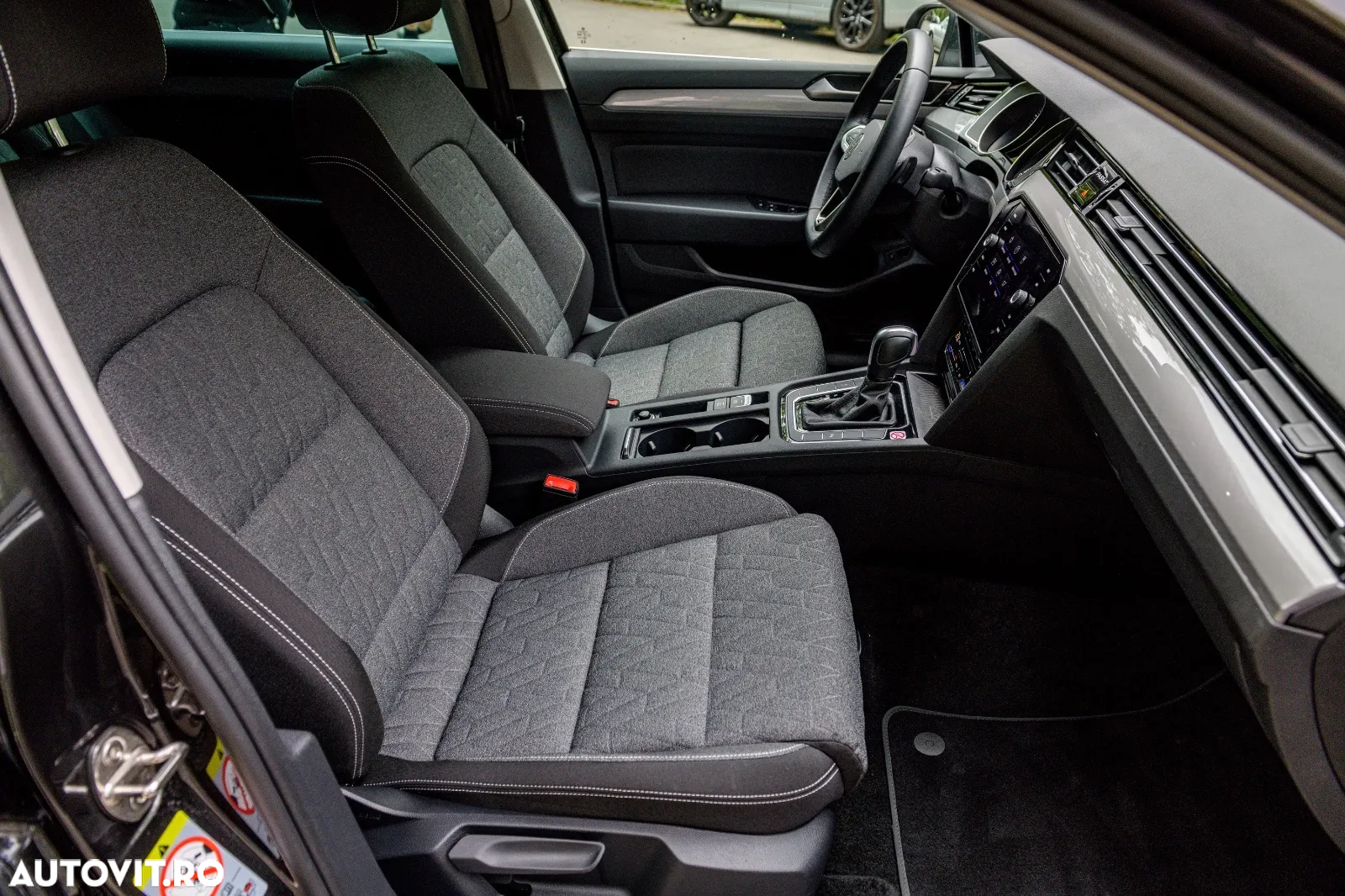 Volkswagen Passat Variant 1.5 TSI ACT OPF DSG Comfortline - 24