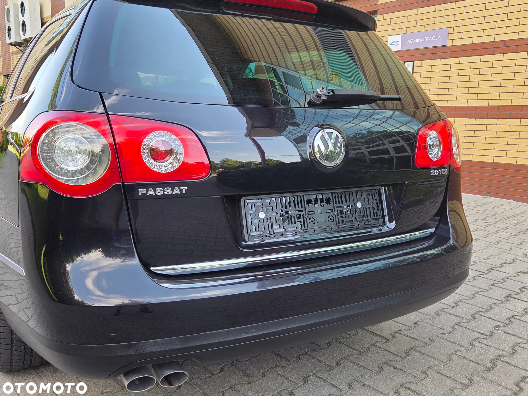 Volkswagen Passat 2.0 TDI Highline - 14