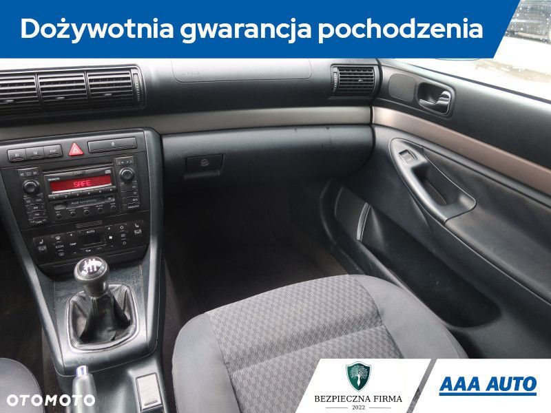 Audi A4 Avant - 10
