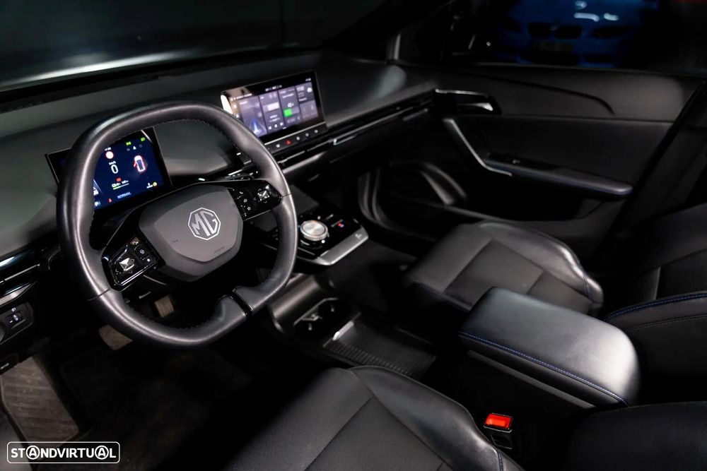 MG MG4 64 kWh Luxury - 5