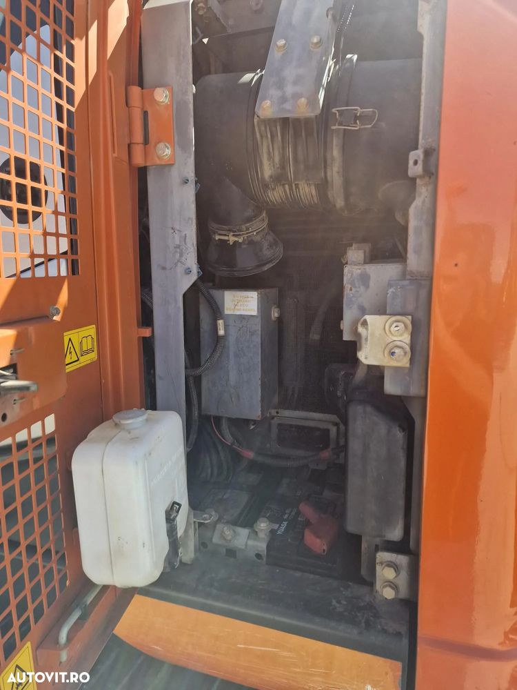Hitachi ZX135, 2019, 4.880h, LAMA NIVELARE, compact,  15,7tone, Cupla rapida hidraulica, Cupa NOUA, inst picon, 3 camere luat vederi, Ad sapare 6m, Ridica 7,5t, latime 2,49m, Motor Isuzu 104CP, Antifurt, consum 7,8l/h, posibilitate leasing, PROMOTIE 76900EUR - 40