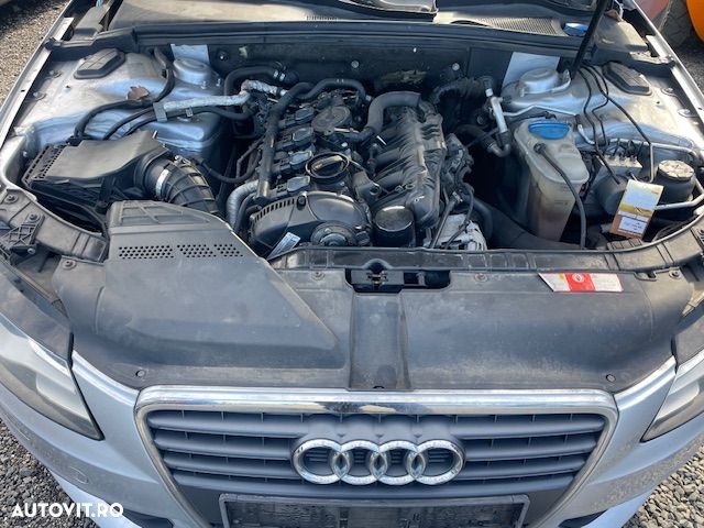 Dezmembrez Audi A4 B8 an 2010 Motor 1.8 TFSI 160cp CDH Xenon - 2
