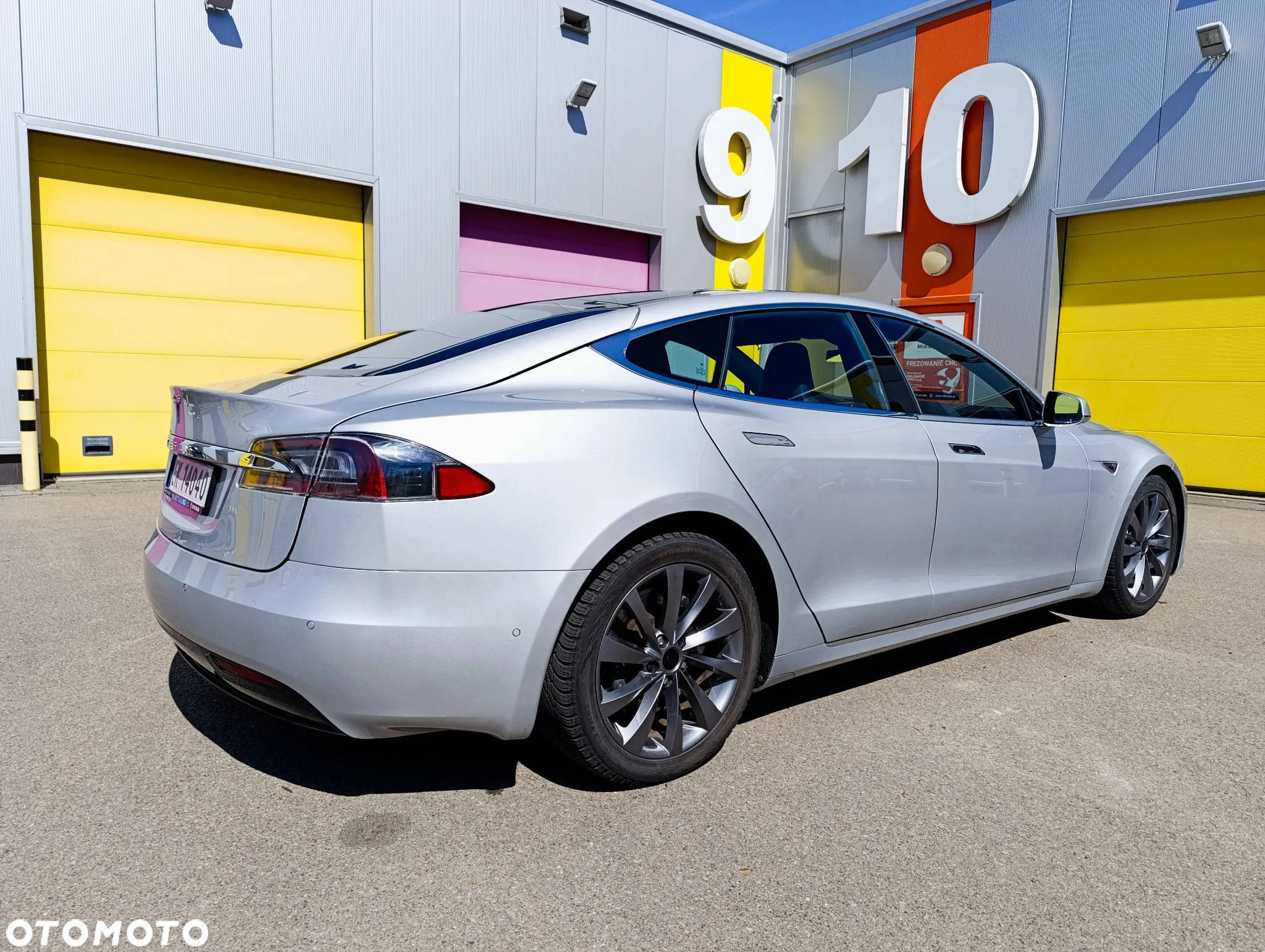 Tesla Model S Long Range Plus - 3